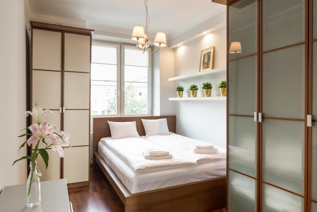 Apartament Marszalkowska By City Quality Varsovie Extérieur photo